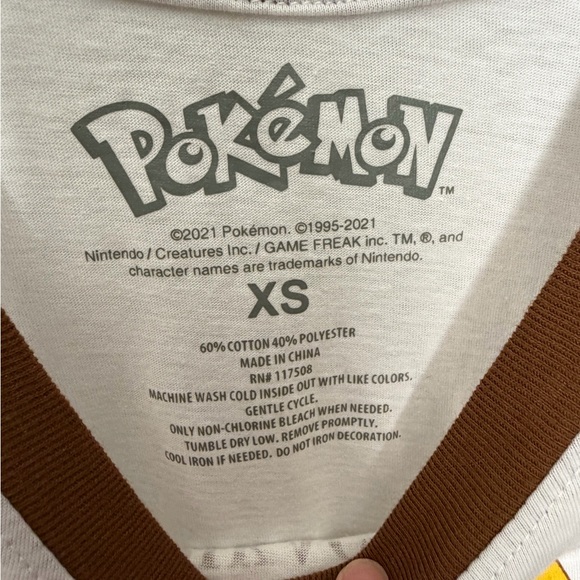 Pokémon Pikachu Color Block Women’s XS NWT BoxLunch Exclusive Anime Shirt - Picture 4 of 4